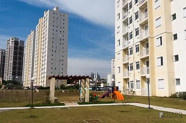 Lindo Apartamento Condomínio Máximo Mogi das Cruzes - SP,  Visão da sacada para Centenário, 2dorms, sala, cozinha, banheiro, 1 vaga, elevador, salão de Festa, churrasqueira, Piscinas.