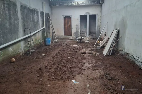 VISTA DA PORTA DE AÇO