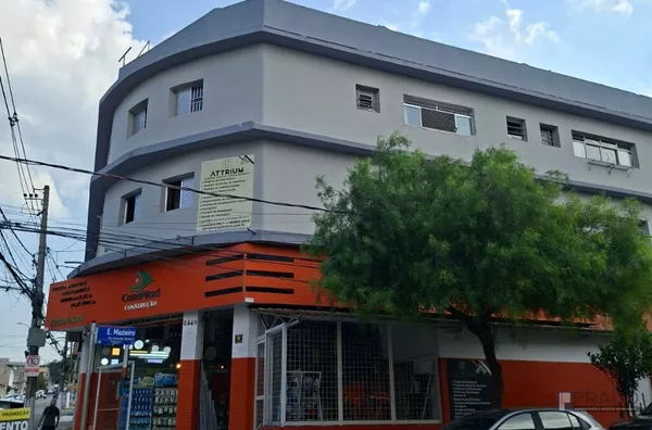 APARTAMENTO EM REGIÃO CENTRAL, COM 02 DORMITORIOS E 02 BANHEIROS PARA LOCAÇÃO, PROXIMO AO SENAI