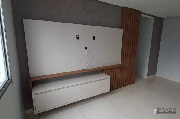 APARTAMENTO TERREO MOBILIADO, 1 DORMITORIO, C/ FOGÃO COOKTOP, FORNO E DEPURADOR DE AR