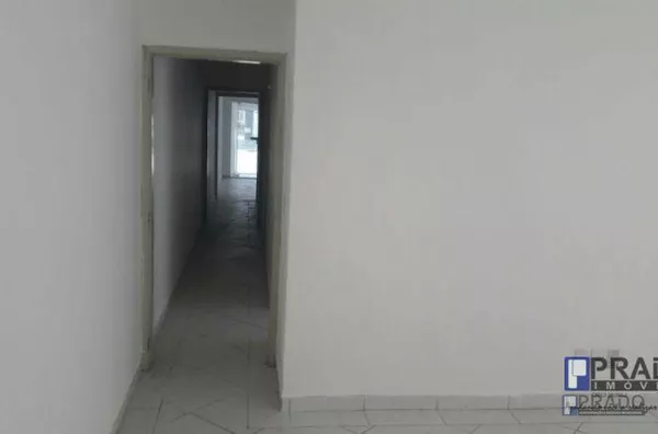 SOBRADO PROX AO SUZANO SHOPPING COM 03 DORM(1 SUITE), 02 SALAS, COZ, 02 WCs, LAVABO, BANHEIRA DE HIDRO, CHURRASQUEIRA, QUINTAL, 04 VAGAS.