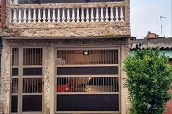 LINDO SOBRADO A VENDA EM SUZANO