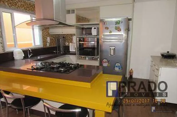 VENDA DE SOBRADO EM SUZANO
OPORTUNIDADE