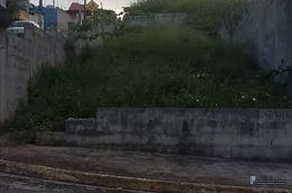 TERRENO DE ESQUINA NA CIDADE EDSON - 165.000,00-, Cod: 1568