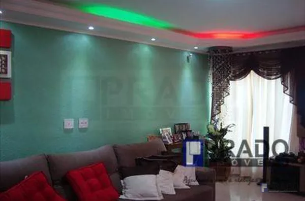 Sobrado em Suzano bairro Jardim Quaresmeira II