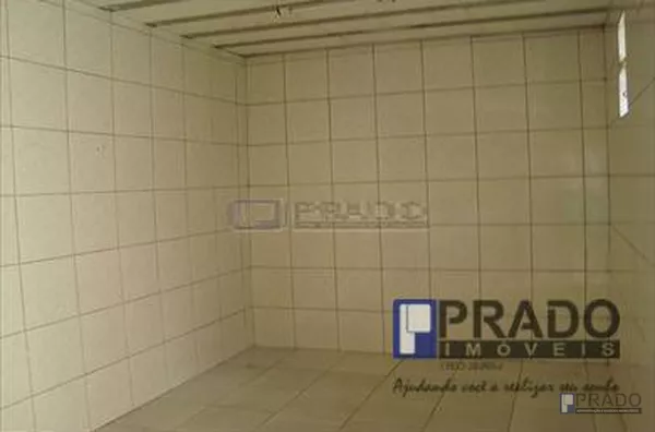 SALÃO CENTRO DE SUZANO DO LADO MILHARAL 150 METROS, RECUO PARA 2 CARROS, LOCAÇÃO 5MIL + IPTU,  EXERCITO DA SALVAÇÃO NA ESQUINA, 5 MINUTOS DA ESTAÇÃO DE SUZANO, NO CENTRO,  AGENDE SUA VISTA 