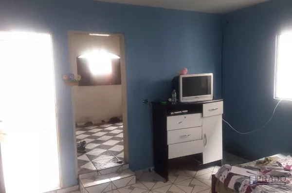 4CASAS SENDO 2 EM BAIXO E 2 EM CIMA, CADA UMA COM 1DORM, SALA, COZINHA, BANHEIRO E LAVANDERIA INDIVIDUAL, TERRENO 5X25, COM ESCRITURA, ÓTIMO PARA INVESTIMENTO, AGENDE SUA VISITA HOJE.