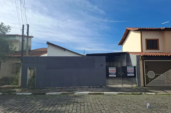 Locação e Venda Terreno com Cobertura e um Banheiro, Jd. Imperador em Suzano - SP , Segue mais informações na descrição abaixo: