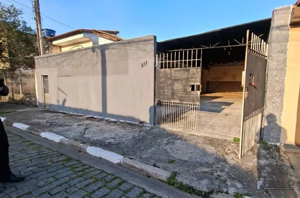 Locação e Venda Terreno com Cobertura e um Banheiro, Jd. Imperador em Suzano - SP , Segue mais informações na descrição abaixo: