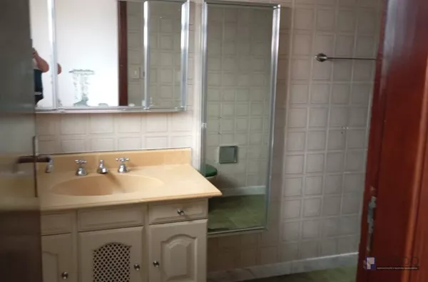 Belissima CASA COMERCIAL ou RESIDENCIAL para LOCAÇÃO na região CENTRAL DA CIDADE