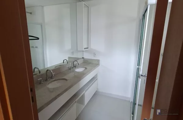 BANHEIRO SUITE MASTER