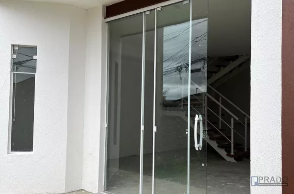 Sobrado para venda Novo, 3 quartos sendo uma suíte,  97,35m² ,  Terreno 7x25 , esquina -Jardim Casa Branca em Suzano, mais detalhes na descrição abaixo: