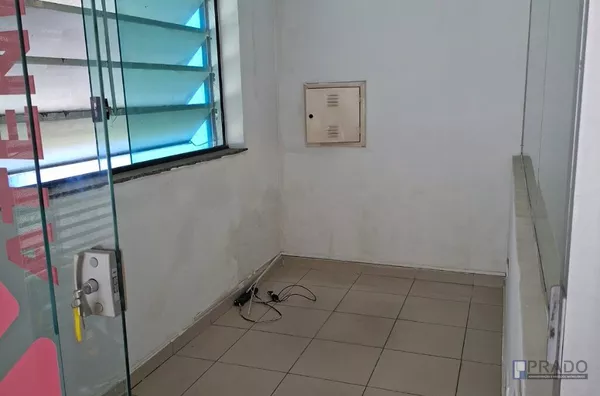 Espaço Comercial Térreo, com 10 salas, copa/cantina, recepção, vaga na porta - Foto 7
