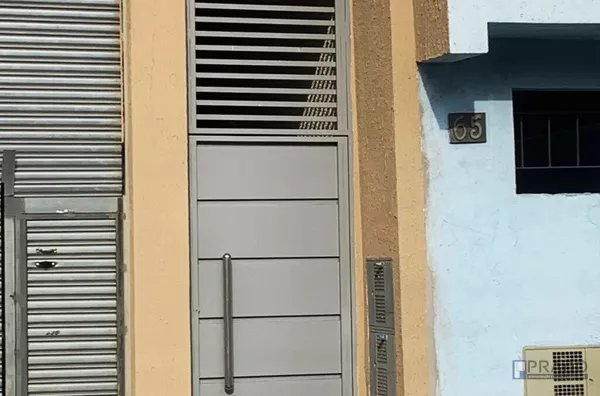 SALA COMERCIAL PROXIMO AO DOCELAR, 30m²