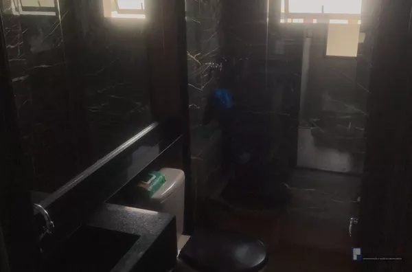 BANHEIRO COMPLETO COM BOX ATÉ O TETO 