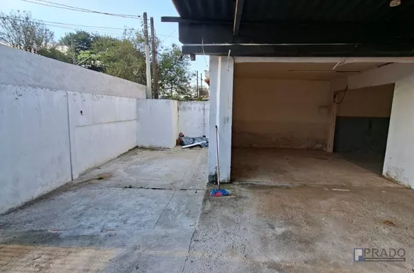 Locação e Venda Terreno com Cobertura e um Banheiro, Jd. Imperador em Suzano - SP , Segue mais informações na descrição abaixo: