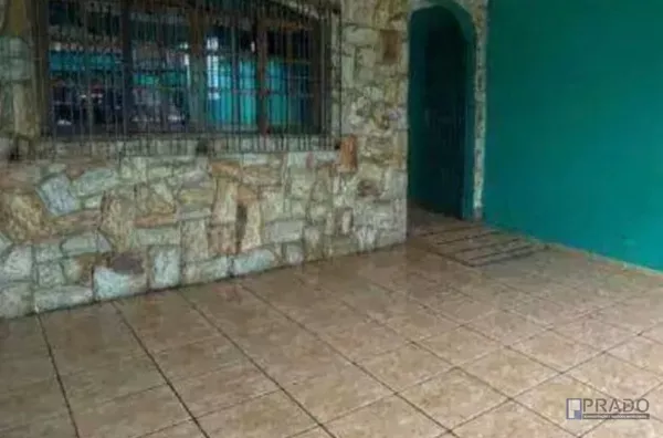 Sobrado à Venda no Parque Suzano, em frente ao Shopping Suzano - SP de 3 dorms sendo uma suíte com Varanda, segue mais informações abaixo na descrição: