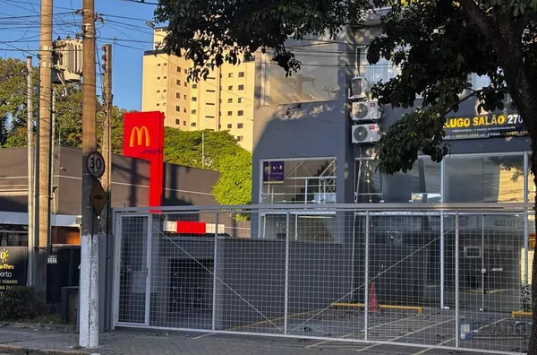 Salão Comercial para Aluguel (270m²), ao lado do McDonald's - Vila Costa, Suzano