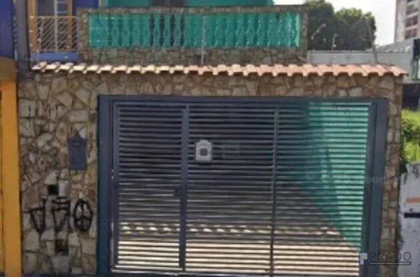 Sobrado à Venda no Parque Suzano, em frente ao Shopping Suzano - SP de 3 dorms sendo uma suíte com Varanda, segue mais informações abaixo na descrição: