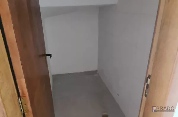 2 Lindos Sobrados Novos 80m cada, valor 330mil cada - 2 dorms (2 suítes), sala (ampla), cozinha, banheiro, lavanderia, 2 vagas de garagem.