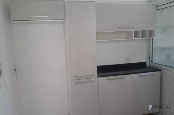 LINDO APARTAMENTO DE 80METROS NO CONDOMINIO CALIFORNIA DO LADO DO SHOPPING SUZANO, 3DORMS SENDO UMA SUITE, COZINHA PLANEJADA E PORTA DE VIDRO SEPARANDO LAVANDERIA, 1 VAGA, CONDOMINIO COM AREA DE LAZER COMPLETA, AGENDE UMA VISITA AINDA HOJE.
