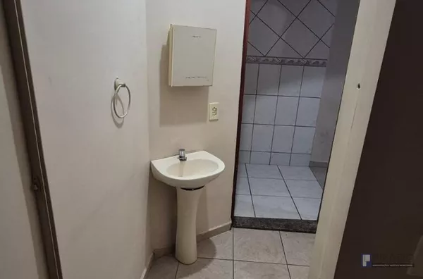 Sobrado para venda e aluguel, Caxangá, Suzano, R$480.000,00 VENDA R$3200 (pacote) aluguel + IPTU - Foto 8