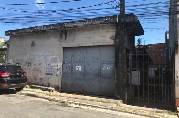 Terreno 12x22= 264 metros, com construção que da para aproveitar com laje de 163metros. 