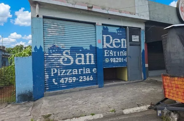 Salão para Locação no Colorado em Suzano - SP, copa e um banheiro, de 65m² Total, praticamente pronto para Pizzaria com forno, mas aceita outros comércios, pé direito 4 metros, Segue mais informações na descrição abaixo: - Foto 1