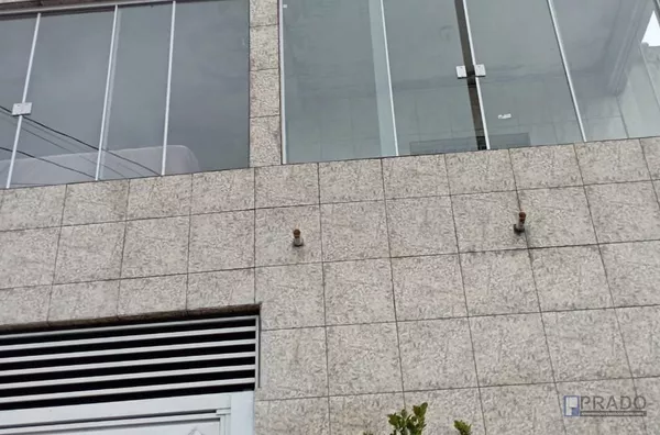 Sobrado Para venda no Jd. Revista em Suzano com 4 dorms sendo uma suíte, Cozinha e sala grande, 2 Wcs, Vagas para 5 carros, área gourmet, Terreno 10x14, área Construída 280m², Mais informações na descrição abaixo...