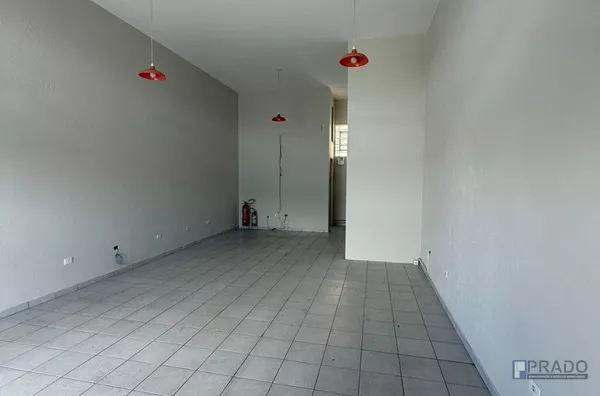 Salão Comercial para Aluguel Na Rua sete de setembro ao lado do Shopping , Mais informações na descrição abaixo : 