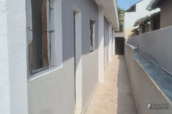 Villagio de 4 casas ( 55m cada) - 2 quartos( 1 suíte), sala, cozinha, banheiro,     1 vaga - quintal, imovel novo.