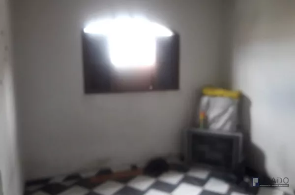 4CASAS SENDO 2 EM BAIXO E 2 EM CIMA, CADA UMA COM 1DORM, SALA, COZINHA, BANHEIRO E LAVANDERIA INDIVIDUAL, TERRENO 5X25, COM ESCRITURA, ÓTIMO PARA INVESTIMENTO, AGENDE SUA VISITA HOJE.