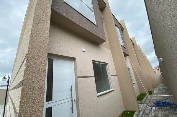 Sobrado de 70m² com 2 suítes, em Condomínio Fechado em Poá, Jardim Santo Antônio 