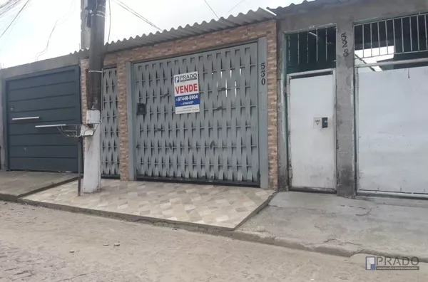  3dorms grandes, sala, cozinha, banheiro, terreno 5x30, 2 vagas portão automático e coberta, casa de telha, mas tem estrutura para construir em cima.