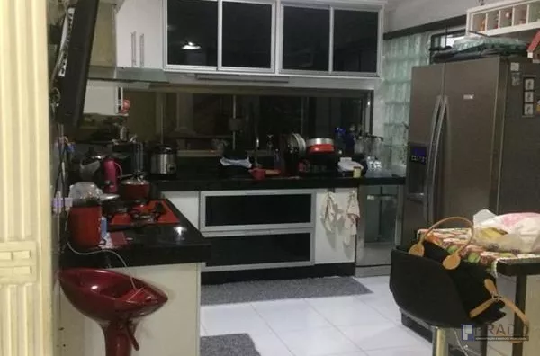 Sobrado com 4 dorms, Jardim Fonte Áurea, Poá - R$ 1.200.000,00, 0m² - Codigo: 1728