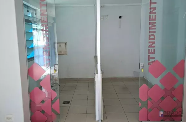Espaço Comercial Térreo, com 10 salas, copa/cantina, recepção, vaga na porta - Foto 6