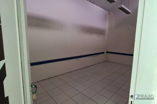 Espaço Comercial Térreo, com 10 salas, copa/cantina, recepção, vaga na porta - Foto 18
