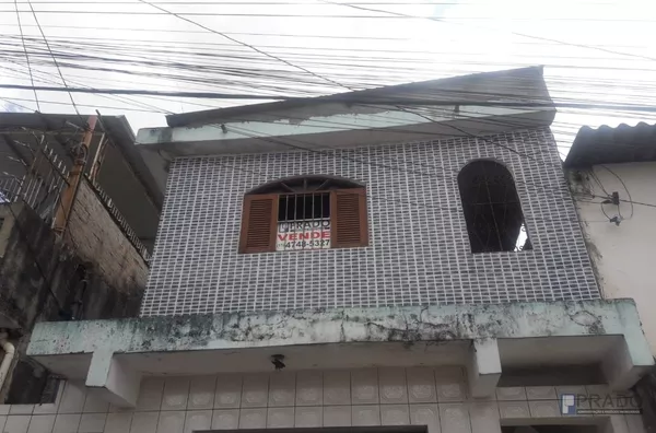 4CASAS SENDO 2 EM BAIXO E 2 EM CIMA, CADA UMA COM 1DORM, SALA, COZINHA, BANHEIRO E LAVANDERIA INDIVIDUAL, TERRENO 5X25, COM ESCRITURA, ÓTIMO PARA INVESTIMENTO, AGENDE SUA VISITA HOJE.