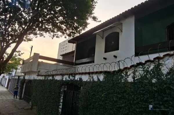ALUGA-SE IMÓVEL COMERCIAL ESTRATÉGICO NA VILA COSTA | IDEAL PARA CLÍNICAS E EMPRESAS