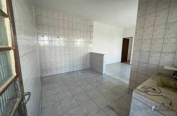 VISTA DA PORTA DA COZINHA