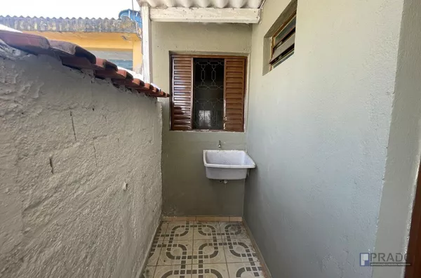 ÓTIMA CASA PARA LOCAÇÃO, 2 quarto(s),  Jardim Das Flores, Suzano