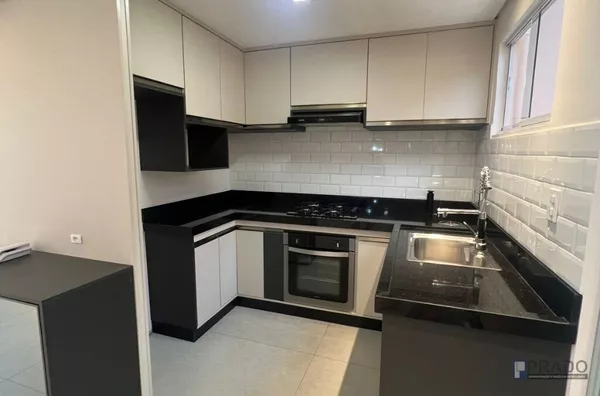 Sobrado para Venda condomínio Mirante ll,60 m2, Sala, Cozinha, 2 quartos, 1 banheiro, 1 lavabo, 2 vagas de garagem  Área gourmet com cobertura retrátil, churrasqueira, jacuzzi.