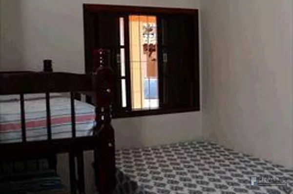 ÓTIMO SOBRADO A VENDA  NO CENTRO DE BERTIOGA A 300 METROS DA PRAIA COM EXCELENTE ACABAMENTO