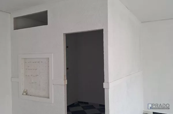 Locação Salão de Esquina na Av: Brasília em Suzano Próximo ao Supermercado Nagumo, 60m2: 10 de Frente por 6 de Fundos, Recepção, Escritório, 1 Sala e um WC, pode aproveitar Fachada;  R$ 2.200,00 + IPTU. - Foto 20