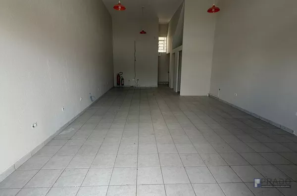 Salão Comercial para Aluguel Na Rua sete de setembro ao lado do Shopping , Mais informações na descrição abaixo : 