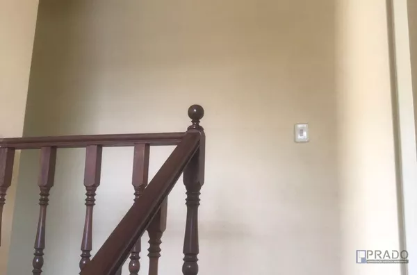 CORRIMÃO EM MADEIRA