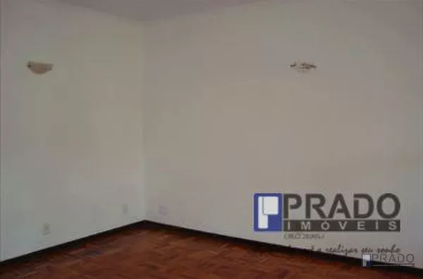 CASA COM 4 DORMITÓRIOS,SENDO 1 SUITE, 2 SALAS, COZINHA AMPLA, 3 WCS, ÁREA DE SERVIÇO, CHURRASQUEIRA, QUINTAL GARAGEM COBERTA - R$ 800 mil, Cod: 1603