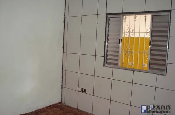 IMÓVEL PARA RENDA EM SUZANO,   SALÃO COMERCIAL E 3 CASAS TODAS ALUGADAS, TERRENO 10 X 30- ÁREA CONSTRUÍDA 180 M²