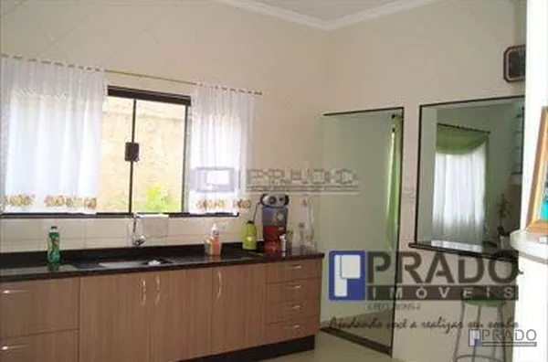 EXCELENTE SOBRADO NA VILA FIGUEIRA EM SUZANO PRÓXIMO A SANTA CASA