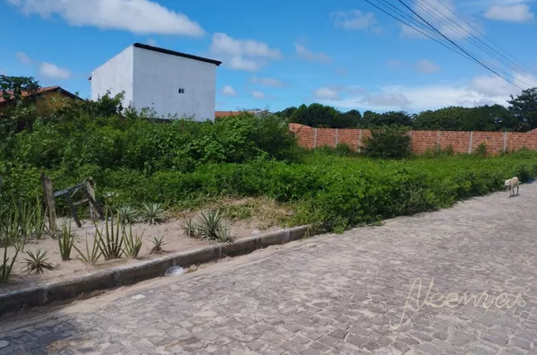 Terreno a venda no Bairro Piauí